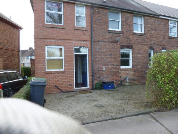 3 Bedroom End of Ter...